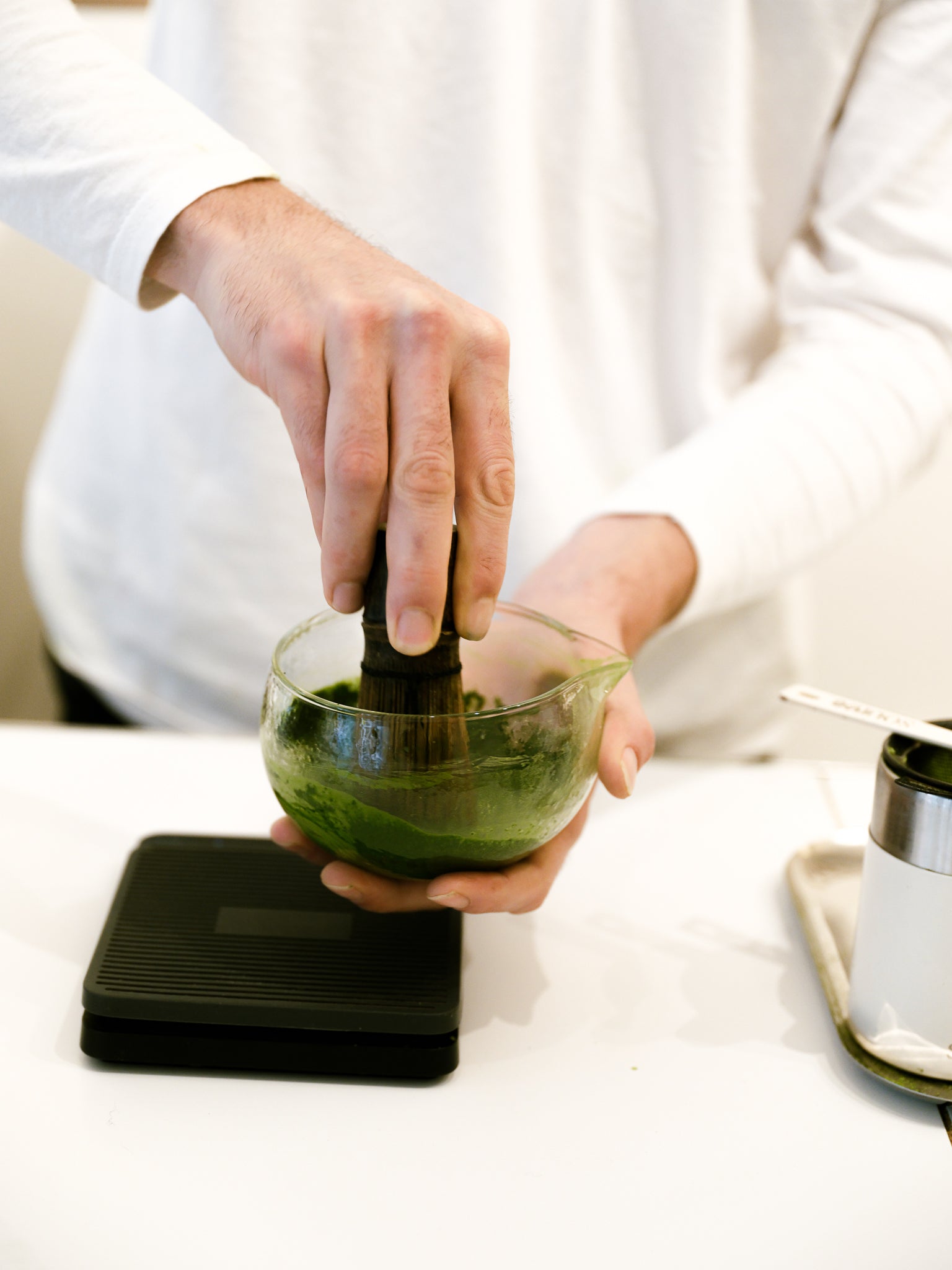 Comment préparer le matcha : guide étape par étape – Source